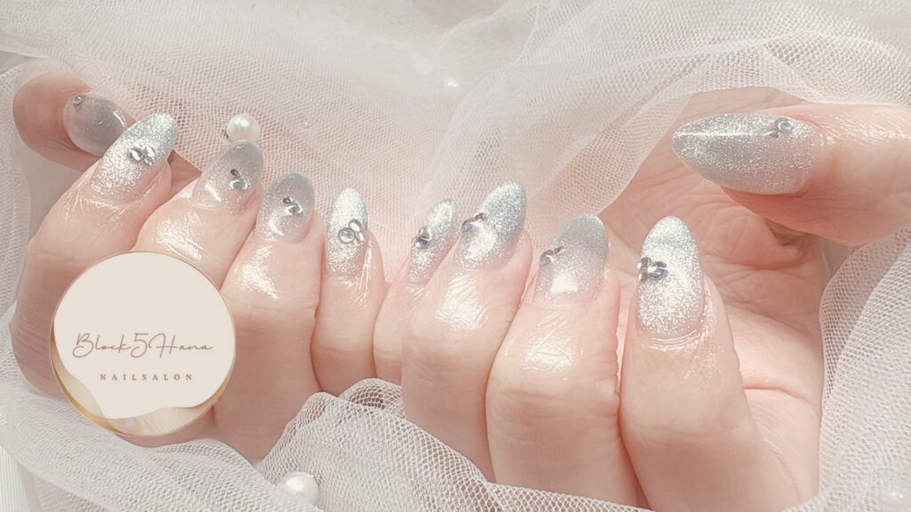 Nail No.4217【アイスブルーのマグネットネイル】