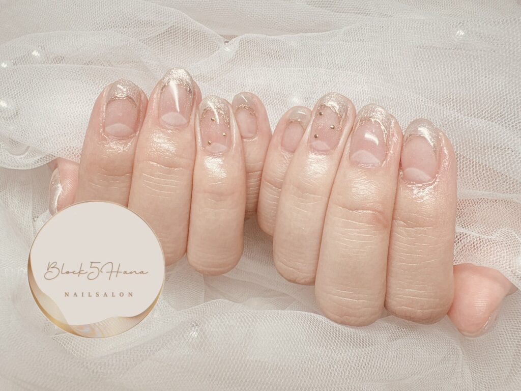 Nail No.4233【上品ラメフレンチ】