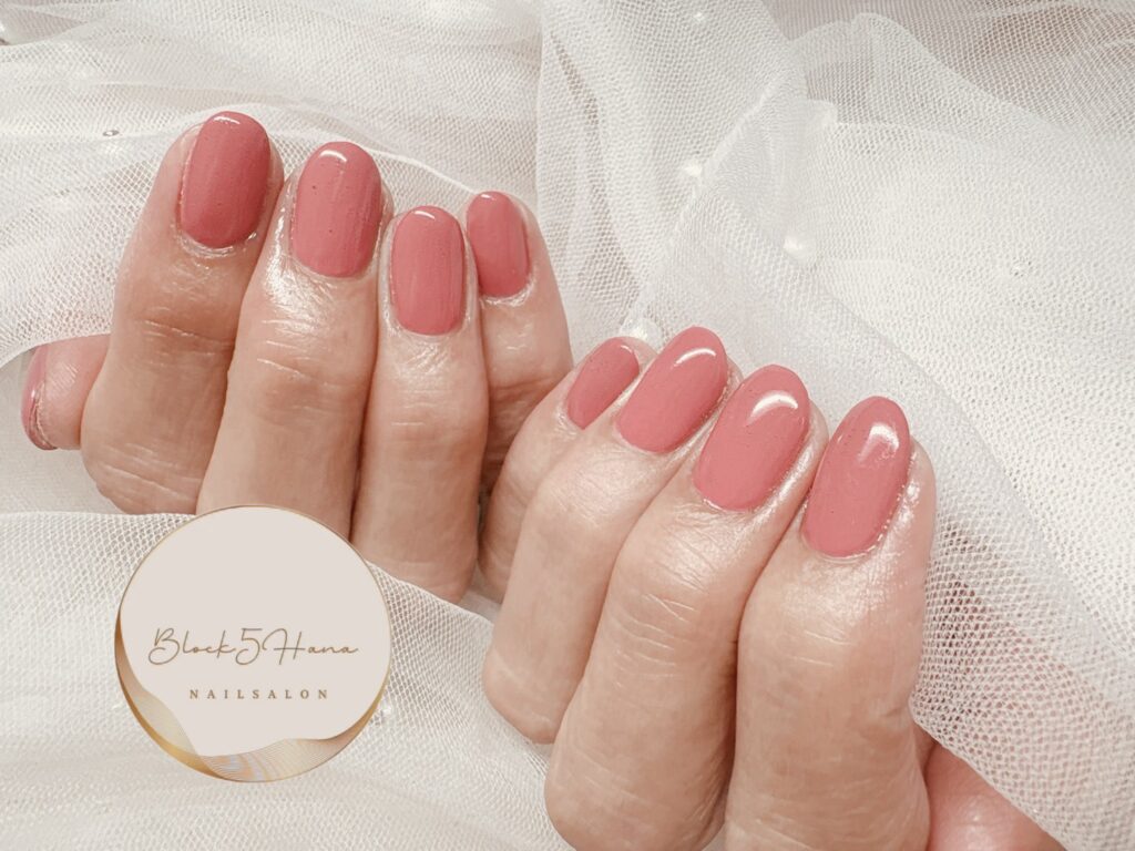 Nail No.4271【肌をきれいにみせる 血色感ピンク】