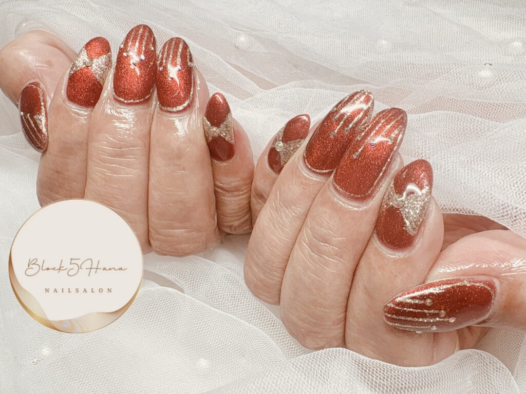 Nail No.4298【華やかなマグネットネイル】