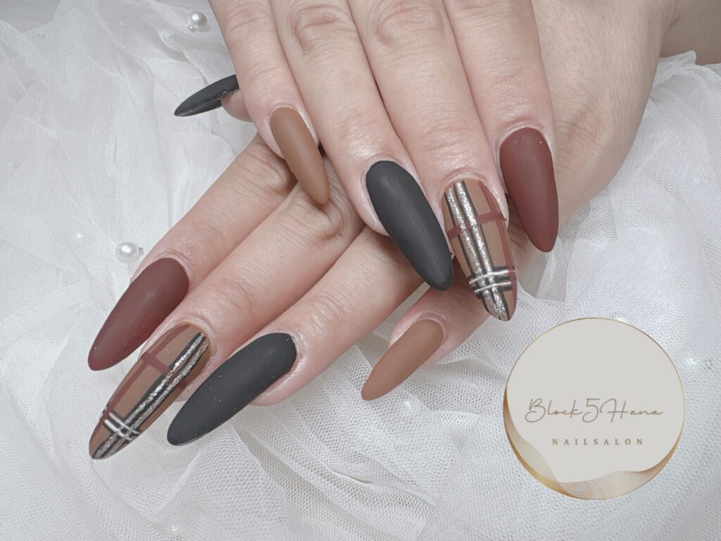 Nail No.4315【マット×ノヴァチェック】