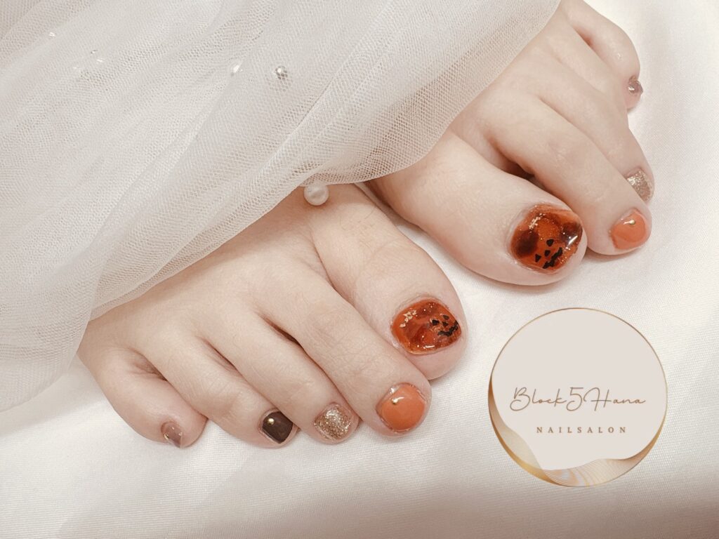 Nail No.4381【かぼちゃカラーのハロウィンフットネイル】