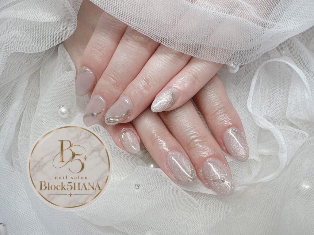 Nail No.4402【上品な輝きのマグネット×ミラーネイル】